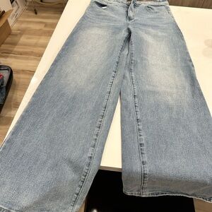 Kittenish Light Blue Flare Jeans Medium high rise